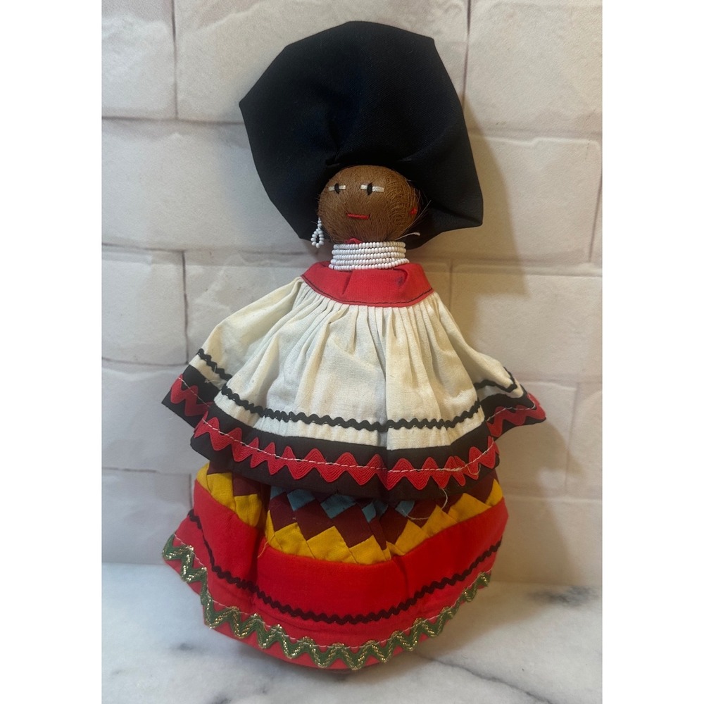 Vintage Handmade Nut Head Seminole Folk Art Doll Traditional Cultural Dress 10"